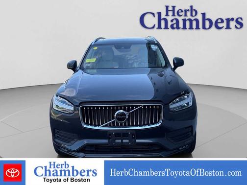 Savile Grey Metallic 2021 Volvo XC90 T6 Momentum