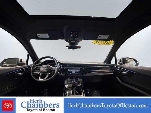 Satellite Silver Metallic 2023 Audi Q7 55 Premium Plus