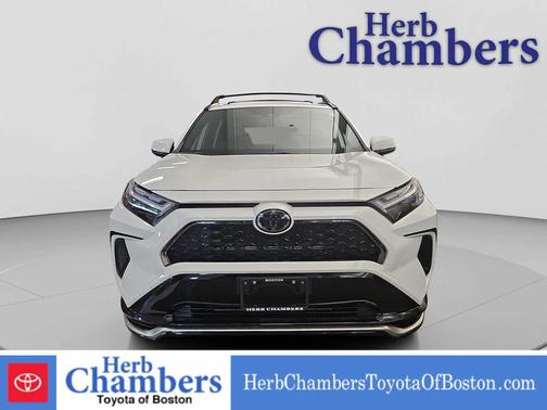 2025 Toyota RAV4 Hybrid SE