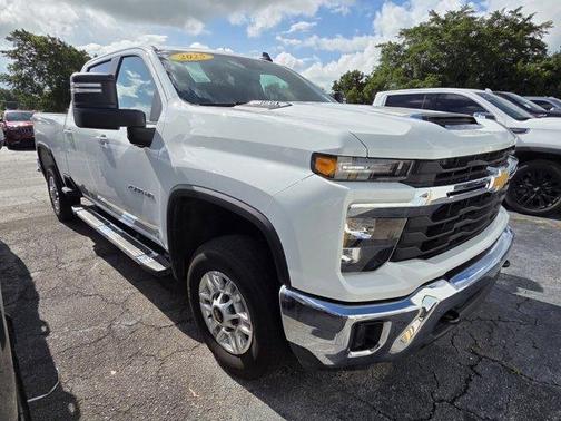 Summit White 2025 Chevrolet Silverado 2500 LT