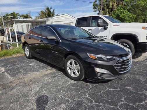 Mosaic Black Metallic 2022 Chevrolet Malibu 1LS