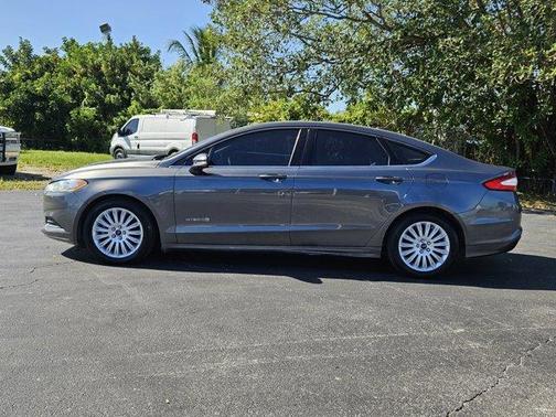 2015 Ford Fusion Hybrid SE