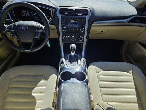 2015 Ford Fusion Hybrid SE