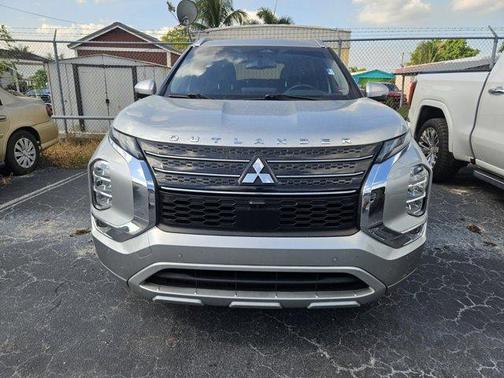 2022 Mitsubishi Outlander SEL Special Edition