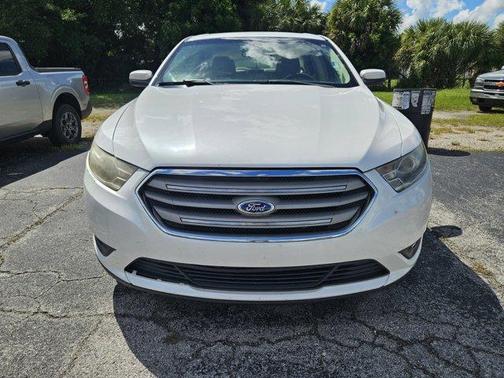 2014 Ford Taurus SEL