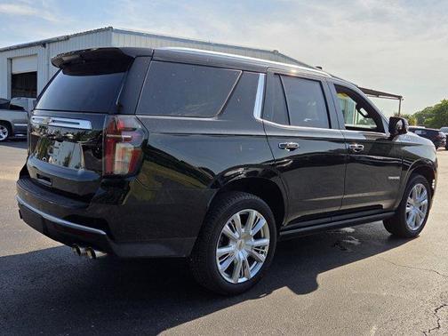 Black 2022 Chevrolet Tahoe High Country
