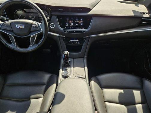 2021 Cadillac XT5 Luxury