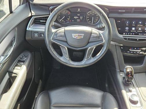 2021 Cadillac XT5 Luxury