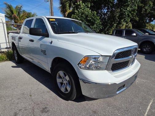 Bright White Clearcoat 2023 RAM 1500 Classic Tradesman