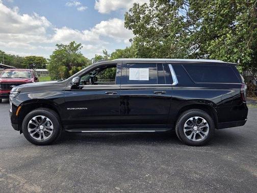 Black 2025 Chevrolet Suburban LT