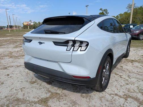 2022 Ford Mustang Mach-E Select