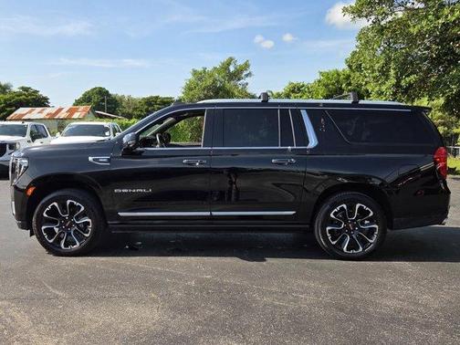 Onyx Black 2023 GMC Yukon XL Denali