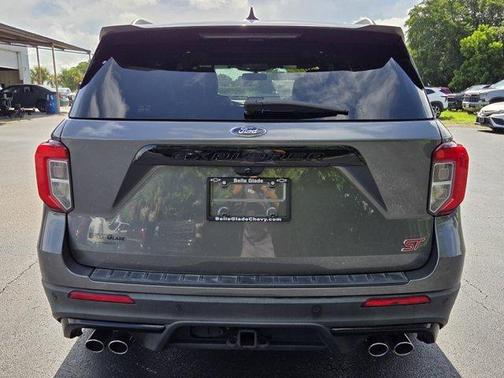 Carbonized Gray Metallic 2022 Ford Explorer ST