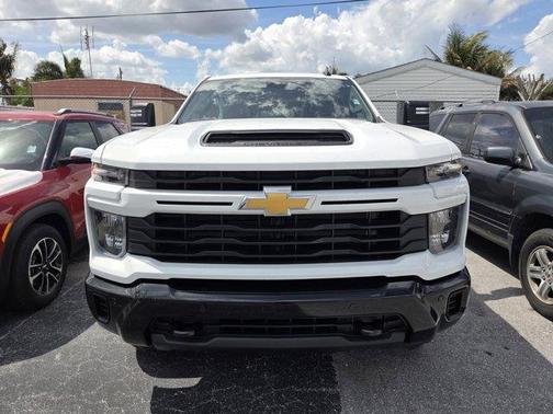 2026 Chevrolet Silverado 2500 Custom
