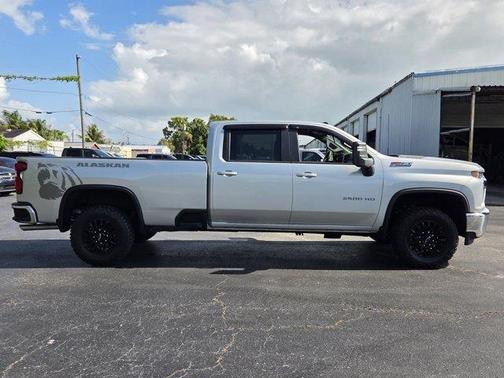 Silver Ice Metallic 2022 Chevrolet Silverado 2500 LT