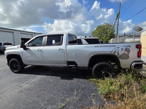 Silver Ice Metallic 2022 Chevrolet Silverado 2500 LT