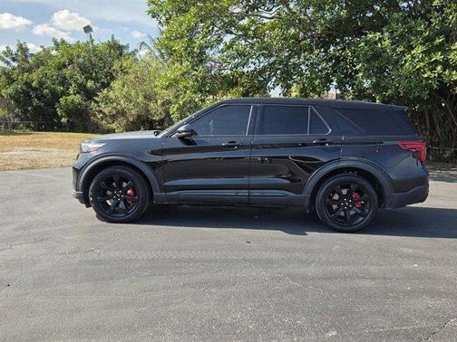 2021 Ford Explorer ST