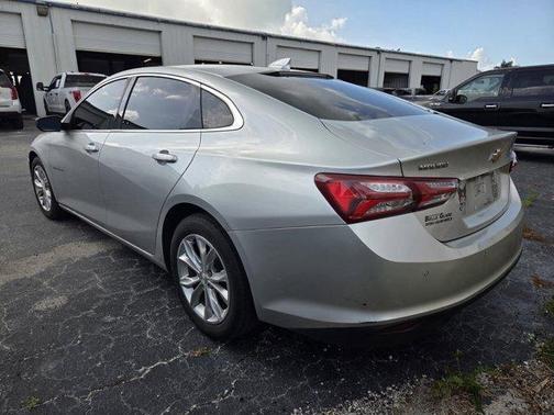 Silver Ice Metallic 2020 Chevrolet Malibu LT