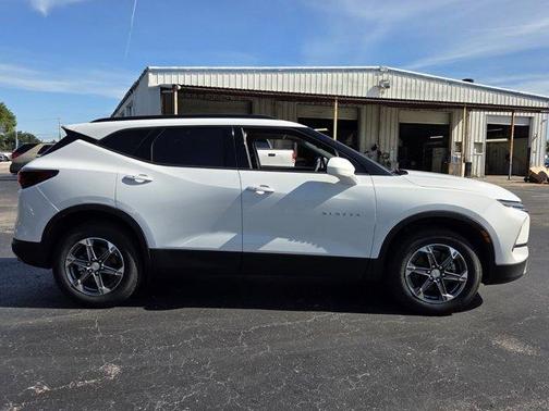 Summit White 2025 Chevrolet Blazer LT