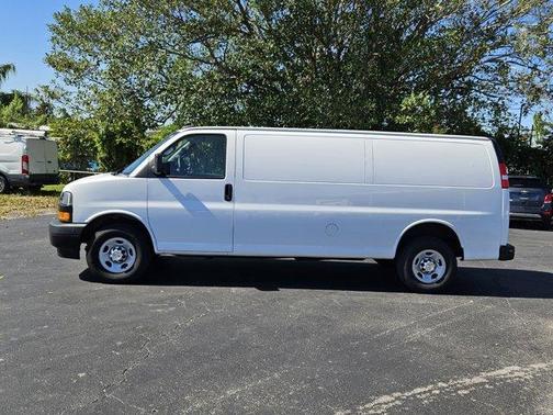 2024 Chevrolet Express 2500 Work Van