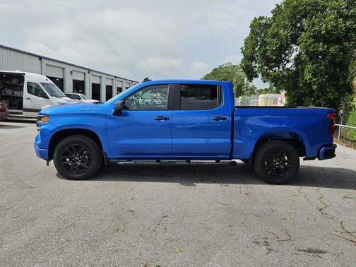 2025 Chevrolet Silverado 1500 Custom