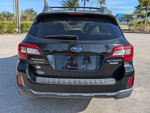 Crystal Black Silica 2017 Subaru Outback 2.5i Limited