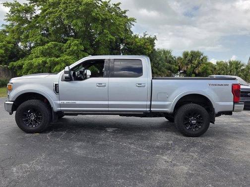 2022 Ford F-350 Lariat Super Duty