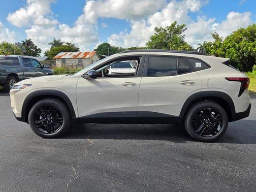 White Sand 2026 Chevrolet Trax ACTIV