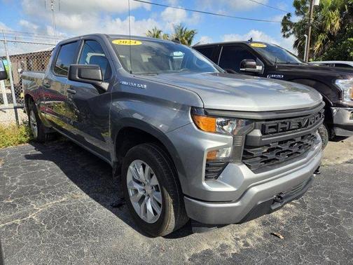 Sterling Gray Metallic 2024 Chevrolet Silverado 1500 Custom