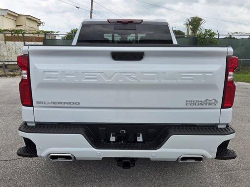 Polar White 2026 Chevrolet Silverado 1500 High Country