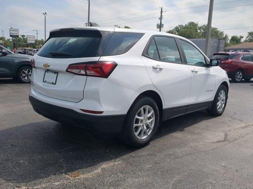 2022 Chevrolet Equinox LS