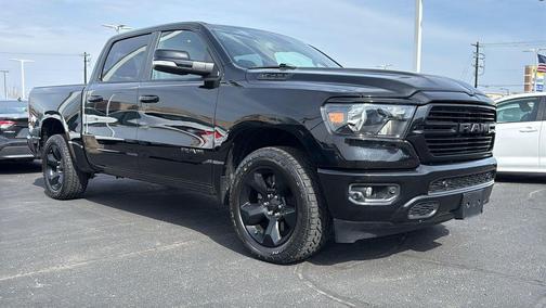 Diamond Black Crystal Pearlcoat 2019 RAM 1500 Big Horn