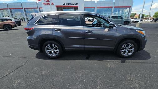 Predawn Gray Mica 2014 Toyota Highlander XLE