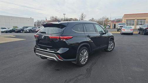 2021 Toyota Highlander Platinum