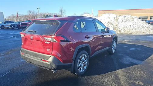 2025 Toyota RAV4 XLE Premium