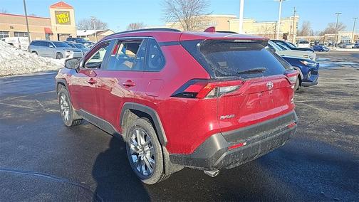 2025 Toyota RAV4 XLE Premium