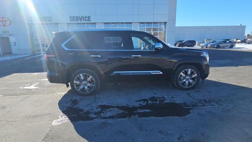 2023 Toyota Sequoia Capstone