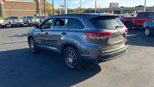 2018 Toyota Highlander SE