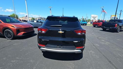 Mosaic Black Metallic 2023 Chevrolet Trailblazer LT