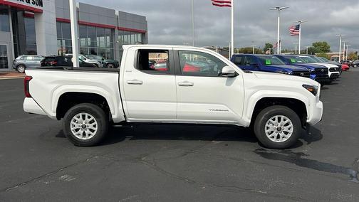2025 Toyota Tacoma SR5