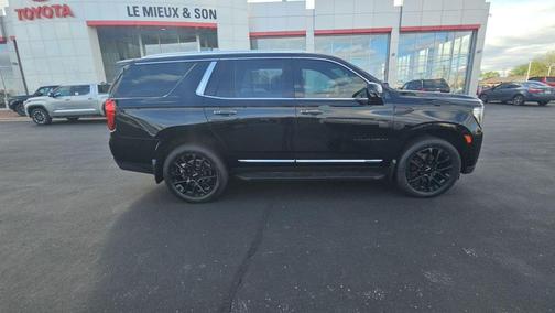Onyx Black 2024 GMC Yukon SLT