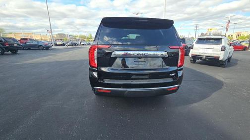 Onyx Black 2024 GMC Yukon SLT