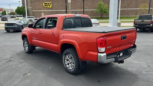 2016 Toyota Tacoma SR