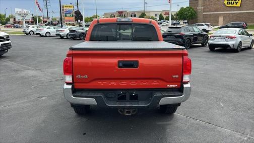 2016 Toyota Tacoma SR