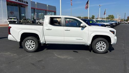 2025 Toyota Tacoma SR5
