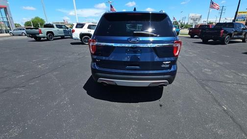 Blue Jeans Metallic 2016 Ford Explorer XLT