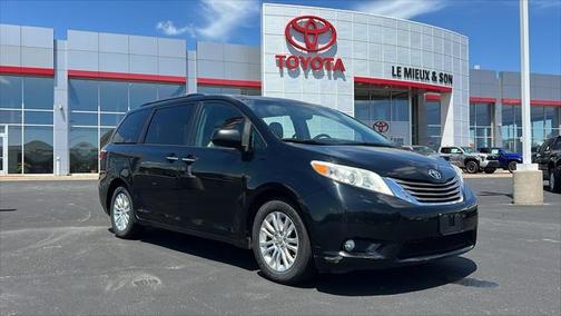 2015 Toyota Sienna XLE