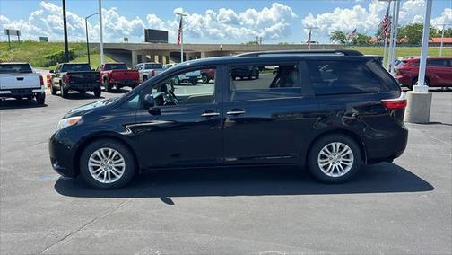 2015 Toyota Sienna XLE