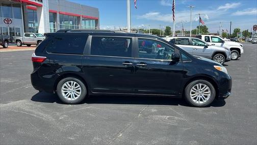 2015 Toyota Sienna XLE