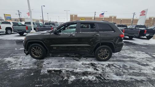 2017 Jeep Grand Cherokee 75th Anniversary Edition 4x4